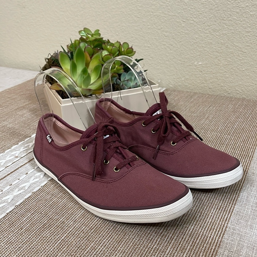 Keds Ortholite Mauve Lace Up Shoes Size 8
